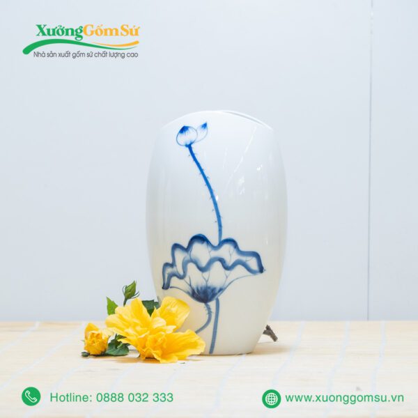 Lọ Hoa Sứ Miệng Cá Vẽ Sen Xanh
