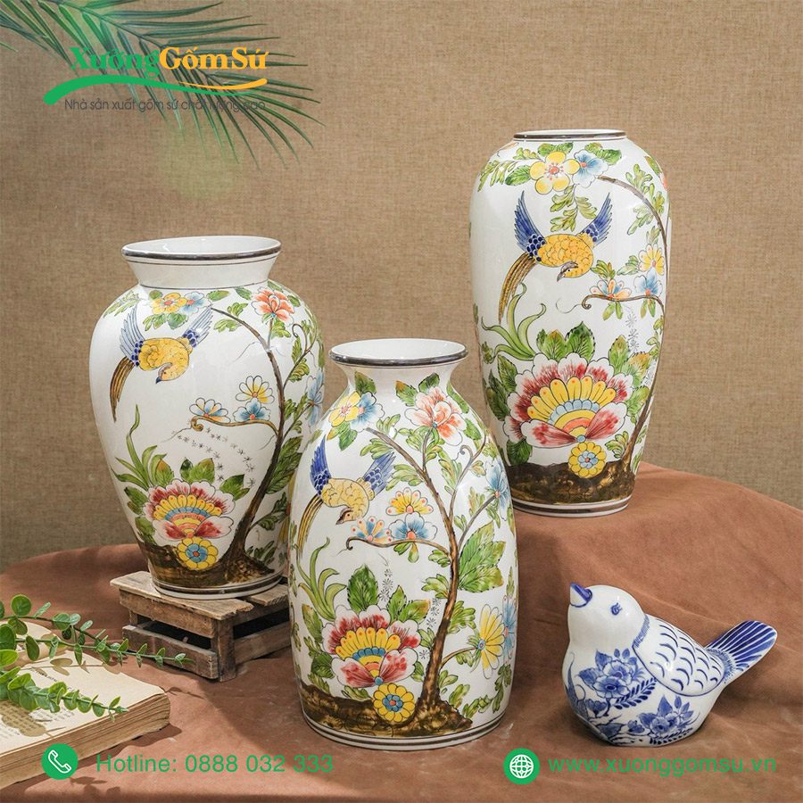 Lọ hoa cao cấp vẽ tay chim trĩ phù dung