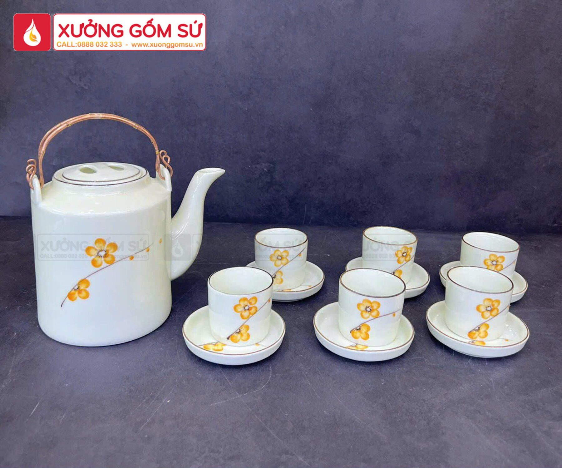 Bộ Ấm Tích Bát Tràng Quai Đồng Họa Tiết Hoa Đào Vàng