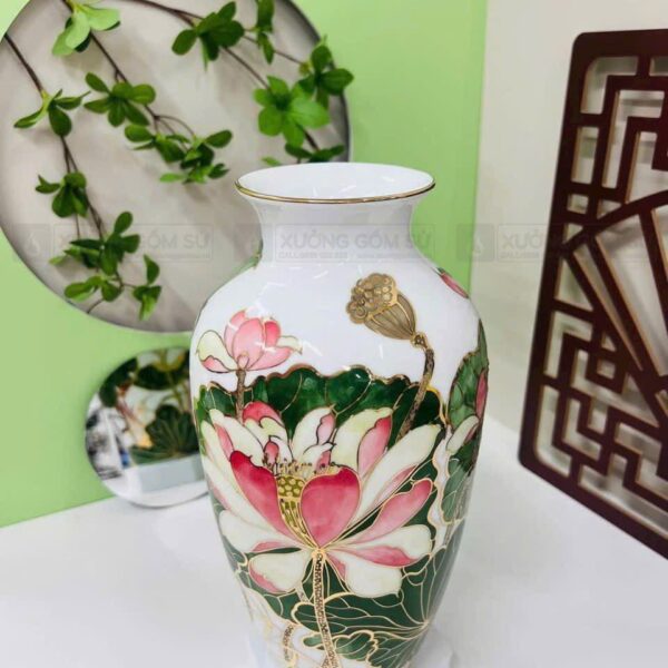 Bình Hoa In Logo Họa Tiết Hoa Sen Vẽ Vàng