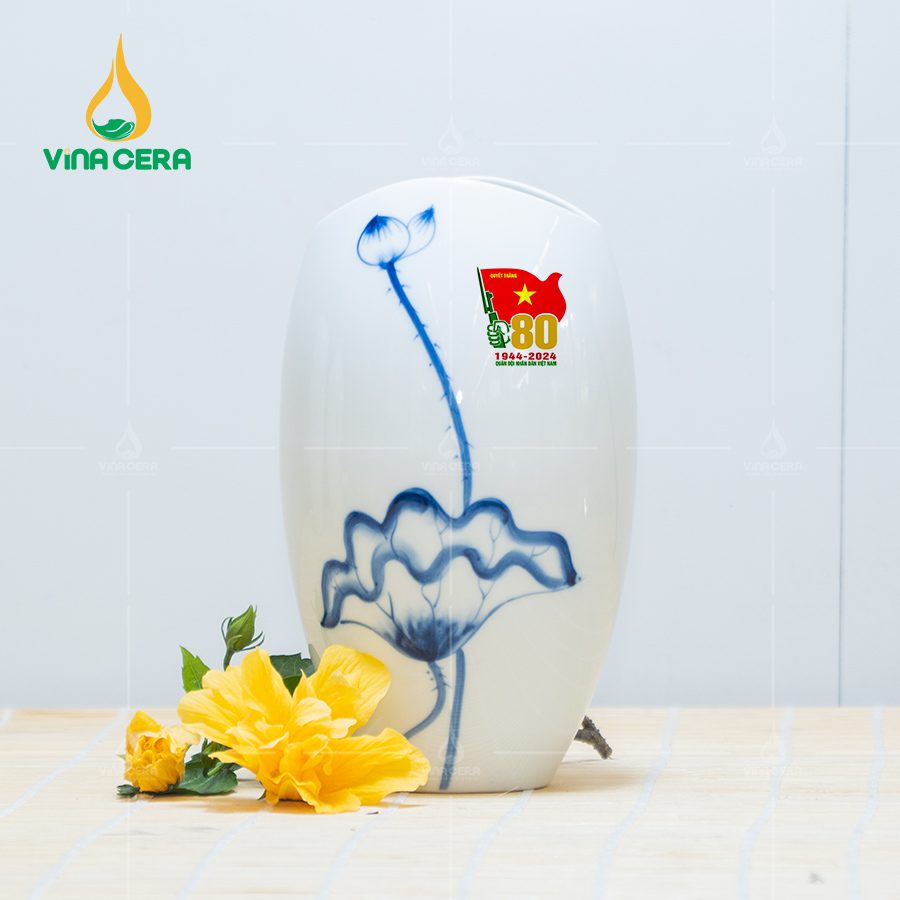 Bình Hoa Kỷ Niệm Thành Lập Quân Đội