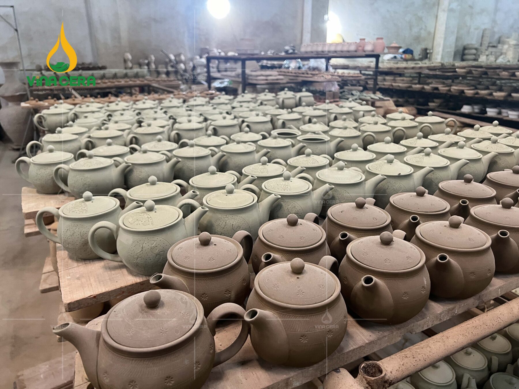 Xưởng sản ấm chén Bát Tràng