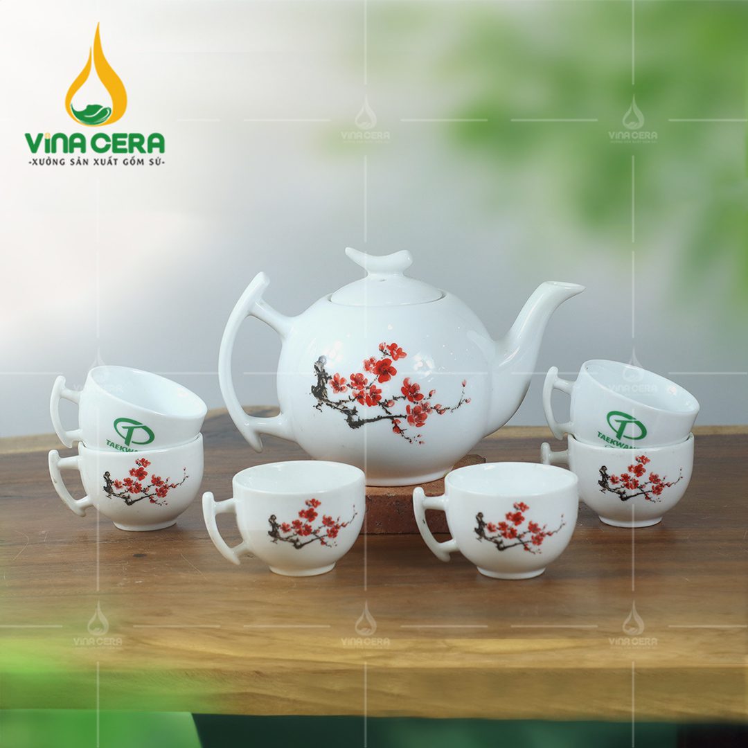 Bộ ấm trà sứ trắng vẽ hoa đào in logo