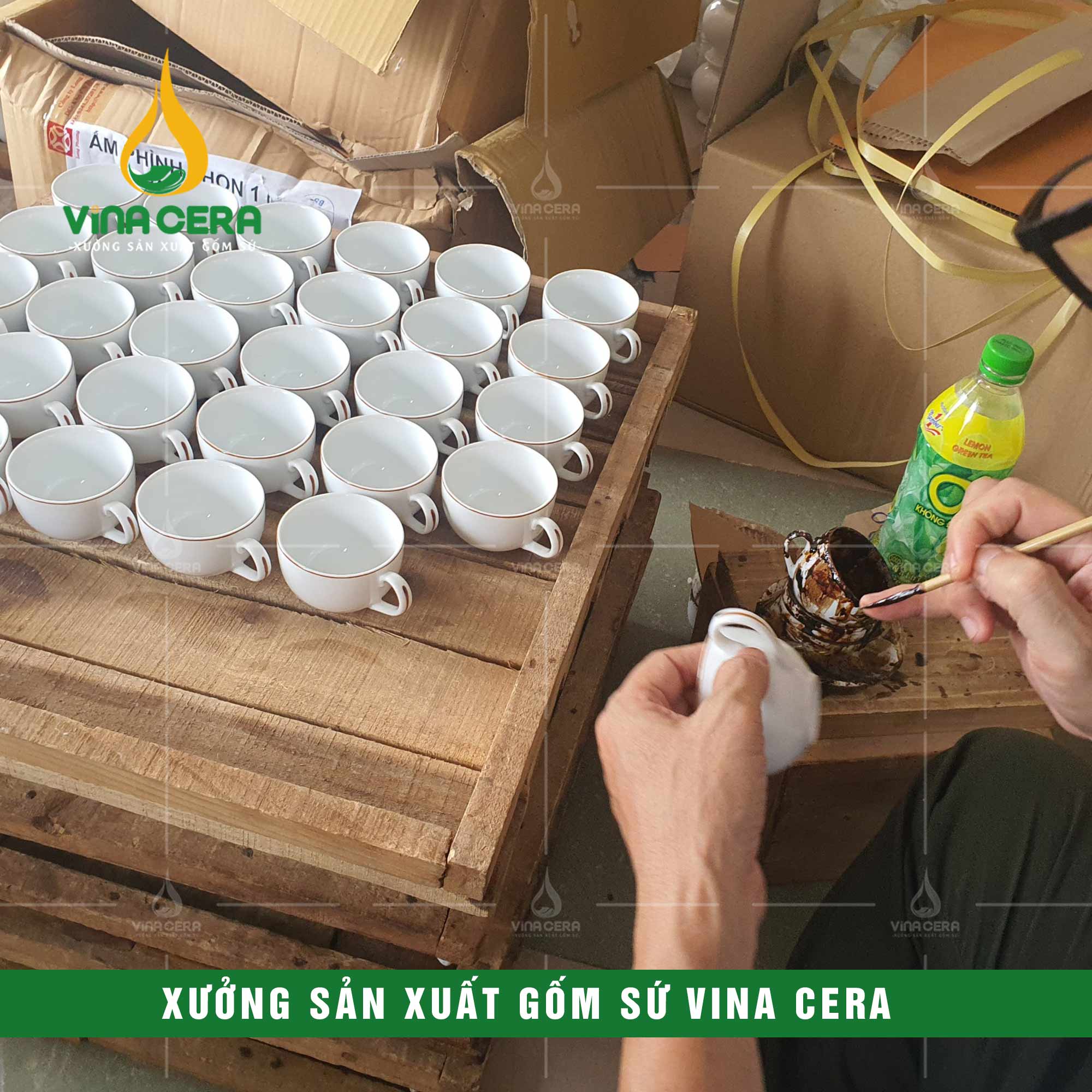Xưởng sản xuất ấm chén vẽ vàng