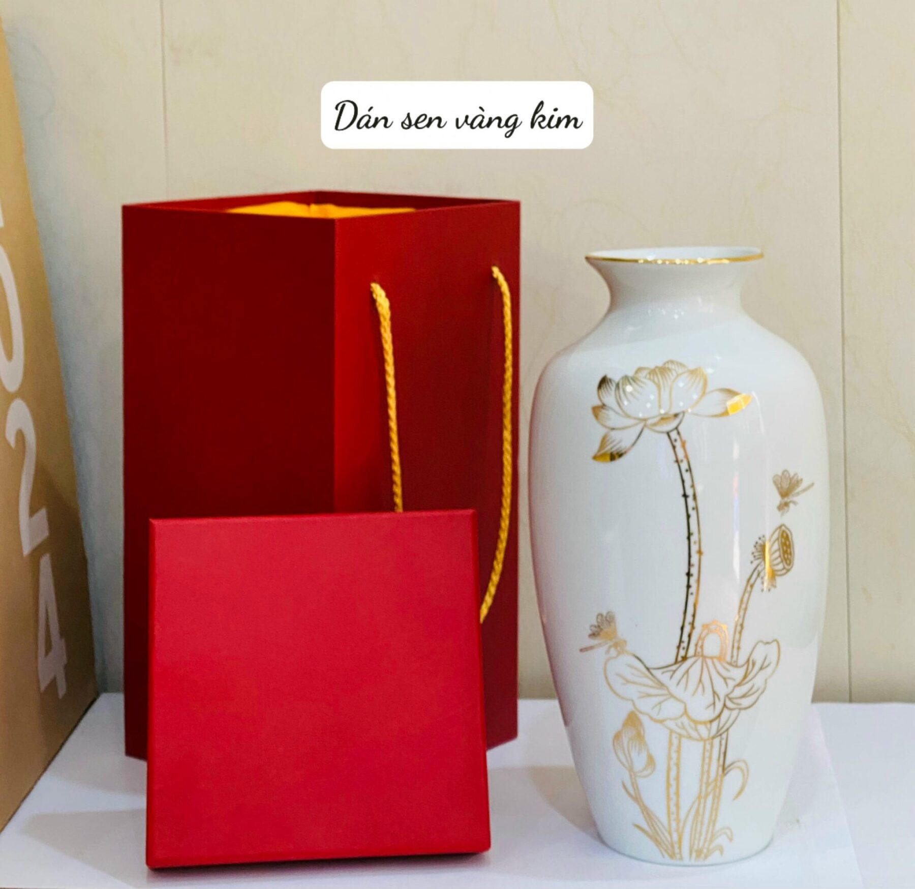 Binh Hoa Bát Tràng in logo