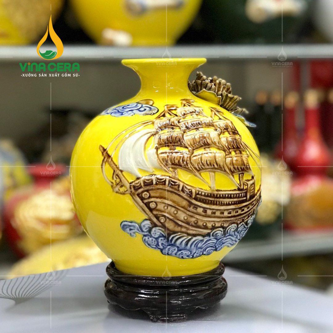 Bình hút lộc đắp nổi Thuận Buồm Xuôi Gió