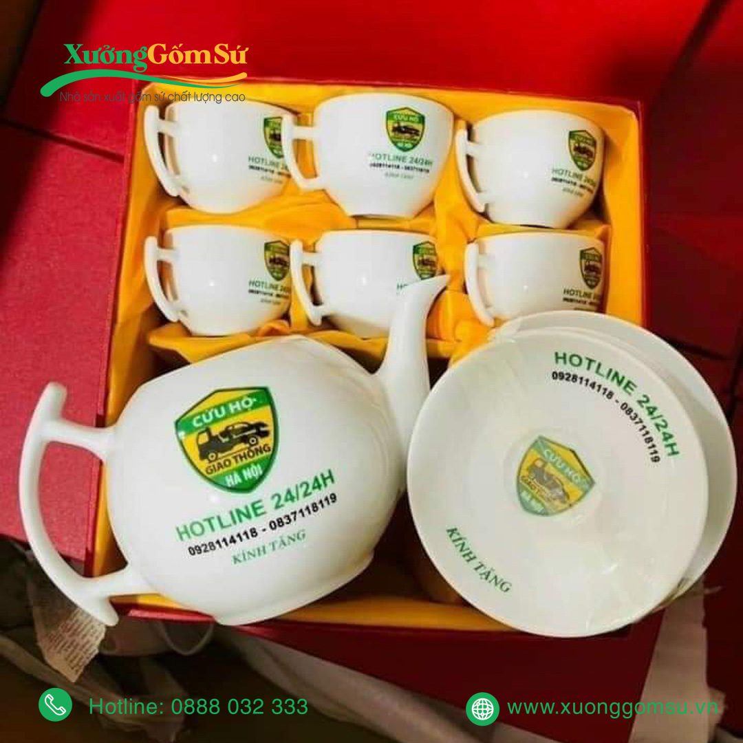 Bộ ấm chén sứ trắng dáng trăng khuyết