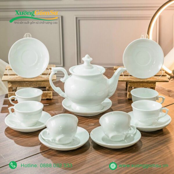 Bộ ấm chén trắng đài các