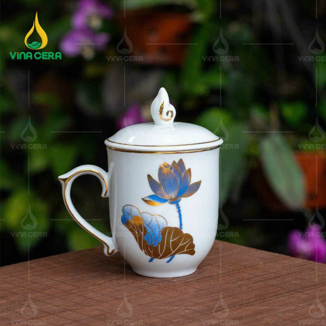 Ly sứ in logo Đại hội