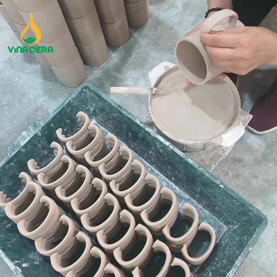 sơn men đánh bóng - quy trình sản xuất gốm sứ