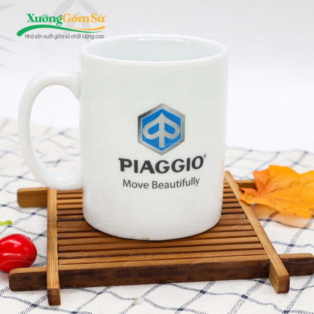 Ly sứ trắng Bát Tràng