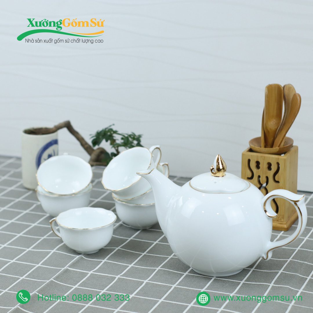 Bộ Ấm Chén Dáng Mẫu Đơn Viền Vàng Kim