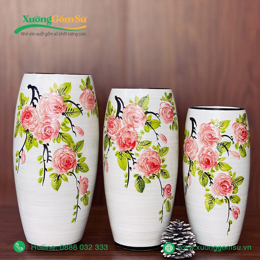 Lọ hoa gốm Bát Tràng vẽ tay hoa hồng