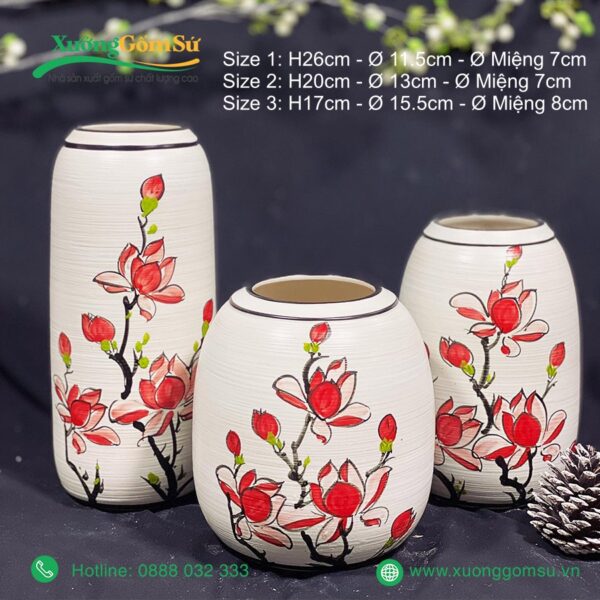 Lọ hoa gốm sứ Bát Tràng vẽ tay hoa đỏ