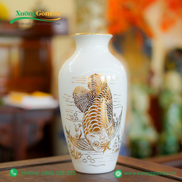 Lọ hoa sứ trắng Kim Long Ngư nhũ vàng