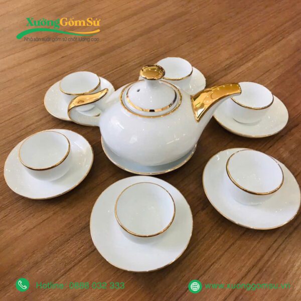 Bộ ấm chén vòi voi kẻ chỉ
