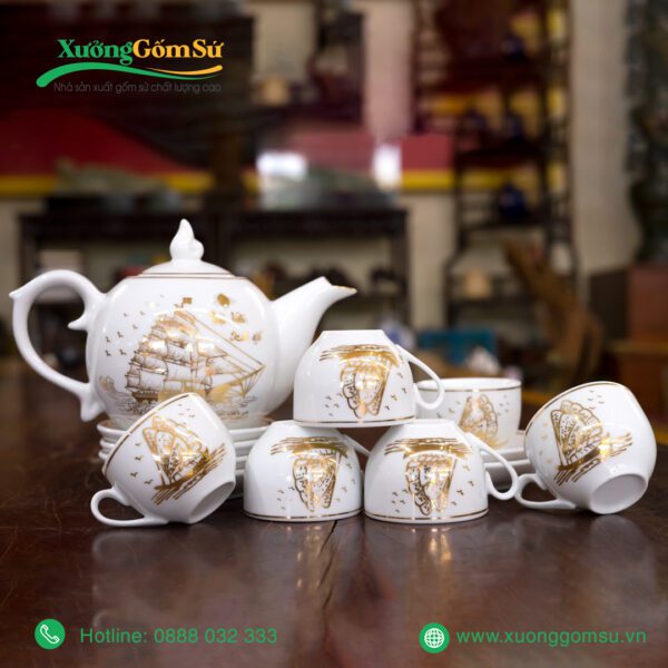 Bộ ấm chén dáng bưởi chóp ngọn lửa vẽ vàng