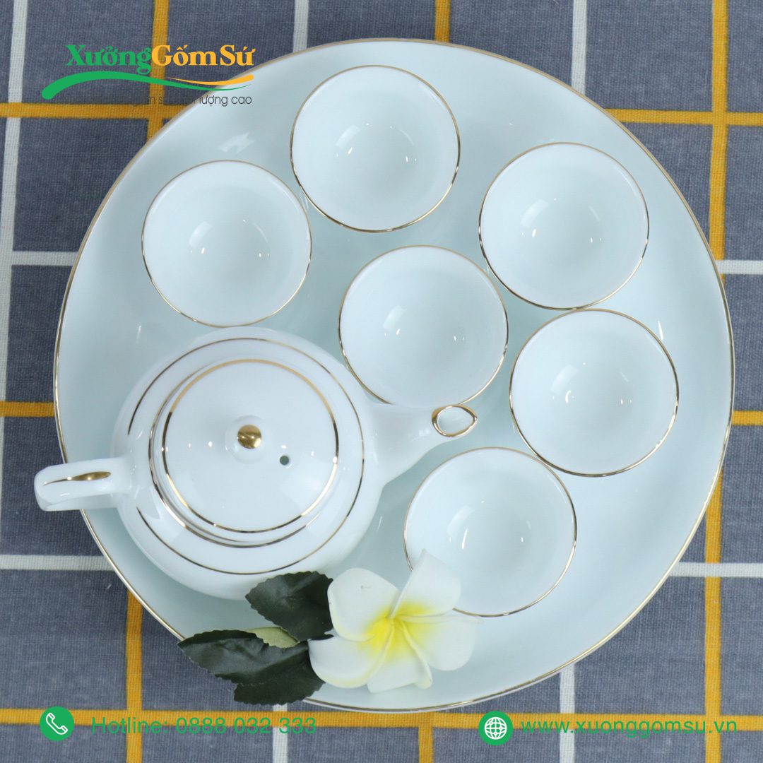 Bộ ấm chén dáng quả hồng kẻ chỉ