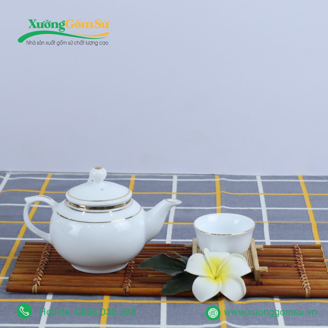 Bộ ấm chén dáng quả hồng kẻ chỉ
